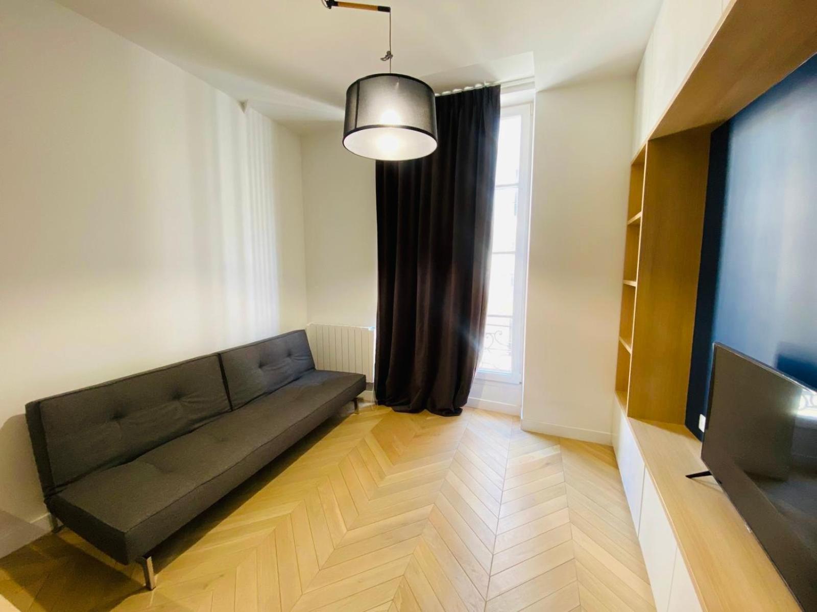 Apartment Marais Sentier *