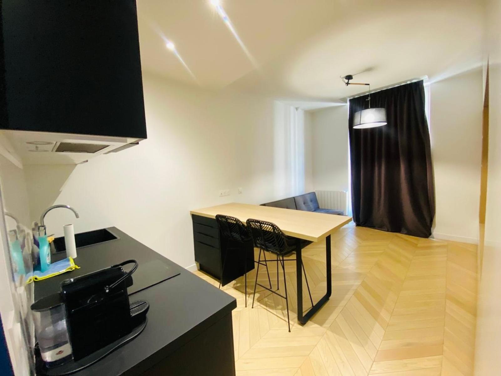 Marais Sentier Apartment *